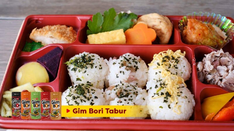 Resep Onigiri isi Ayam untuk Bekal Aktivitas Liburan Anak